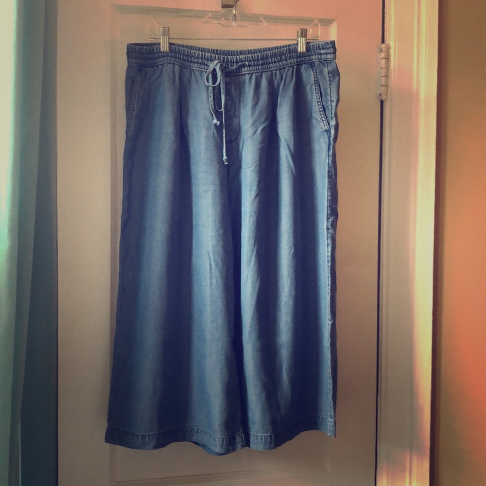Gap chambray culottes, size M